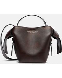 Acne Studios - Crossbody Bag Musubi Small Aus Leder - Lyst