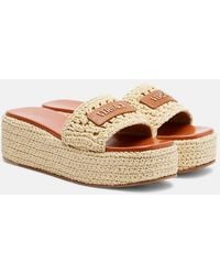 Versace - Alpargatas Con Plataforma De Rafia Con Logo - Lyst