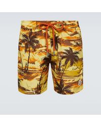Moncler - Shorts in tessuto tecnico con stampa - Lyst