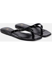 Totême - Croc-effect Leather Thong Sandals - Lyst