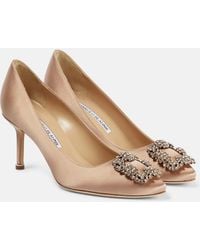 Manolo Blahnik - Hangisi 70 Embellished Satin Pumps - Lyst