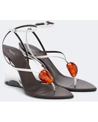 Alaïa - Invisible Patent Leather Thong Sandals - Lyst