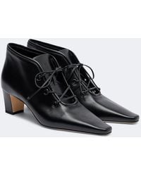 Manolo Blahnik - Fuxa Leather Lace-Up Boots - Lyst
