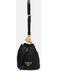 Prada - Charm Para Bolso De Re-Nylon - Lyst