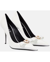 Versace - Gianni Bow-detail Patent Leather Pumps - Lyst