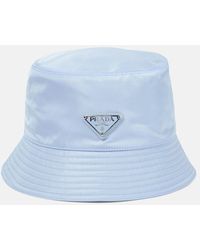 Prada - Sombrero de pescador Re-Nylon con logo triangular - Lyst