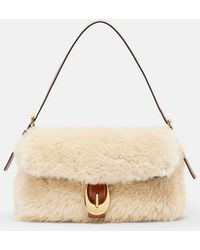 STAUD - Schultertasche Harlow Aus Shearling - Lyst
