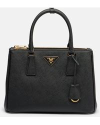 Prada - Borsa piccola galleria nera - Lyst