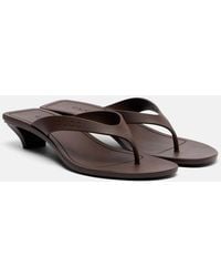 Gucci - Vittoria Thong Sandals - Lyst