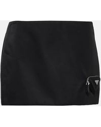 Prada - Minifalda de nylon de tiro bajo - Lyst