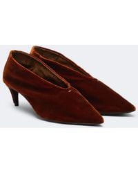 KHAITE - Miriam Velvet Pumps - Lyst