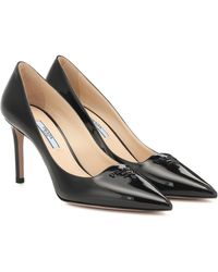Prada Salones de charol - Negro