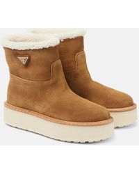 Prada - Ankle Boots Aus Veloursleder Mit Shearling - Lyst