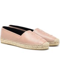Femme Chaussures Chaussures plates Espadrilles et sandales Espadrilles classiques Cuir Saint Laurent en coloris Rose 