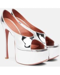 AMINA MUADDI - Escarpins Anok 155 A Plateau En Cuir Verni - Lyst