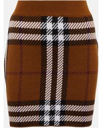 Burberry - Mini-jupe en jacquard de laine a carreaux - Lyst