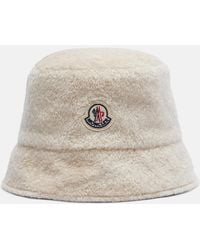 Moncler - Logo Reversible Teddy Bucket Hat - Lyst