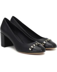 Ferragamo Pumps Vara Chain aus Leder - Schwarz