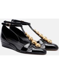 Chloé - Cleia Studded Patent-Leather Wedge Sandals - Lyst