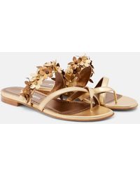 Manolo Blahnik - Fiosa Metallic Leather Sandals - Lyst