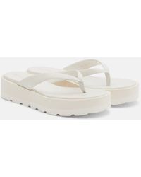 Gianvito Rossi - Leather Platform Thong Sandals - Lyst