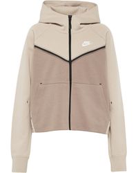 Nike Tech for Women - Up to 45% off 