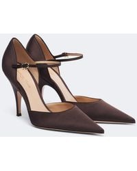 Gianvito Rossi - Sofia Satin Pumps - Lyst