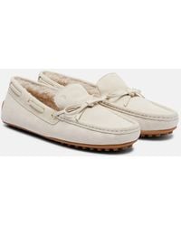 Tod's - Mocassins Gommino En Daim Et Shearling - Lyst