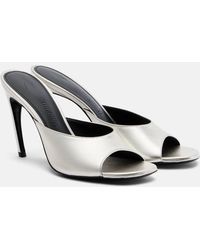 The Attico - Betta 95 Metallic Leather Mules - Lyst