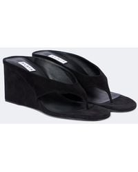 Alaïa - Cube 75 Suede Wedge Thong Sandals - Lyst