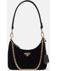 Prada - Schultertasche Re-Edition Small Aus Samt - Lyst