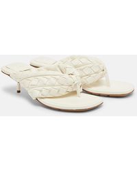 Bottega Veneta - Salsa Intrecciato Leather Thong Sandals - Lyst