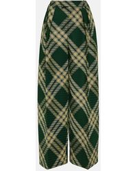 Burberry - Pantalones anchos de sarga de lana a cuadros - Lyst