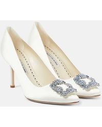Manolo Blahnik - Bridal Hangisi 90 Embellished Satin Pumps - Lyst