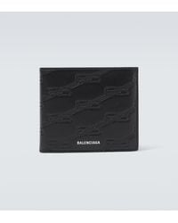 Balenciaga - Embossed Monogram Quadratische Falt-Brieftasche Aus Boxkalbleder - Lyst