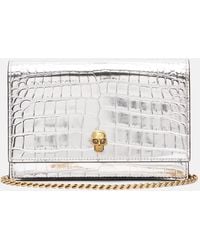McQueen - Bolso Cruzado Skull Small De Piel Grabada - Lyst