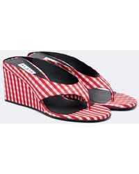 Alaïa - Cube Gingham Wedge Thong Sandals - Lyst
