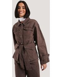 NA-KD Belted Denim Jacket - Bruin