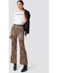 NA-KD Flared Shiny Leo Pants - Meerkleurig