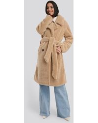 NA-KD Belted Long Teddy Coat - Naturel