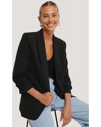 Damen Bekleidung Jacken Blazer Sakkos und Anzugsjacken NA-KD Synthetik Classic Blazer in Schwarz 