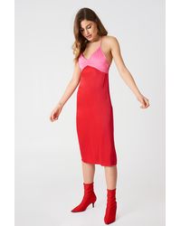 NA-KD Block Colored Slip Dress - Rot