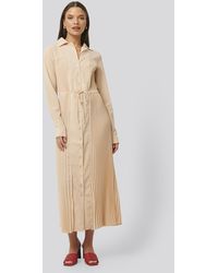 NA-KD Pleated Maxi Dress - Roze