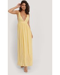 NA-KD Flowy Strap Dress - Geel