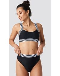 NA-KD Striped Elastic Structured Bikini Top - Zwart