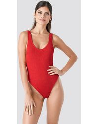 NA-KD Smocked High Cut Swimsuit - Rood