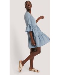NA-KD Boho V neck Ruffle Dress - Blau
