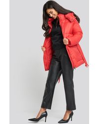NA-KD Belted Puff Jacket - Rood