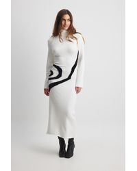 NA-KD - Felicia Wedin X Gebreide Midi-jurk Met Contrasterende Details - Lyst