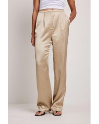 Damen Bekleidung Hosen und Chinos Capri Hosen und cropped Hosen NA-KD Synthetik Trend Hose Mit Hochgeschnittener Taille in Natur 